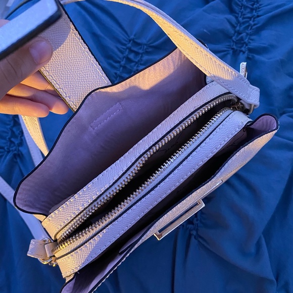 Purse - Picture 2 of 5